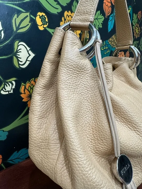 Furla Pebbled Leather Shoulder Tote Beige Tassel Made in Italy - Picture 7 of 12